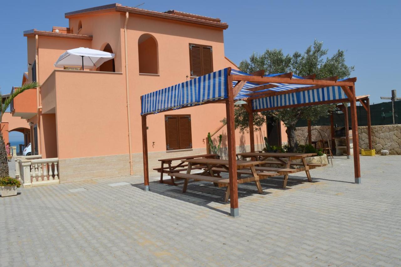 Carrubella Santa Zita Bed & Breakfast ลิกาตา ภายนอก รูปภาพ