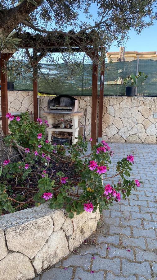 Carrubella Santa Zita Bed & Breakfast ลิกาตา ภายนอก รูปภาพ